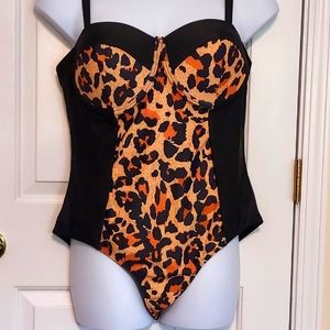 ❤Sold❤Ladie's Plus Size Swimsuit